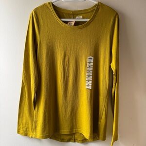DULUTH TRADING scoop-neck longsleeve T in gorgeous mustard yellow